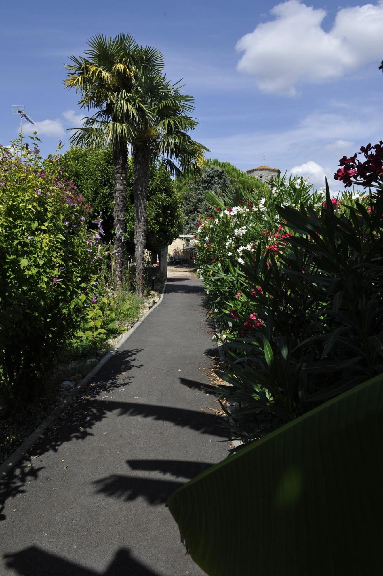 Gites Jardin-Darcy - Piscine Au Sel Bois ภายนอก รูปภาพ